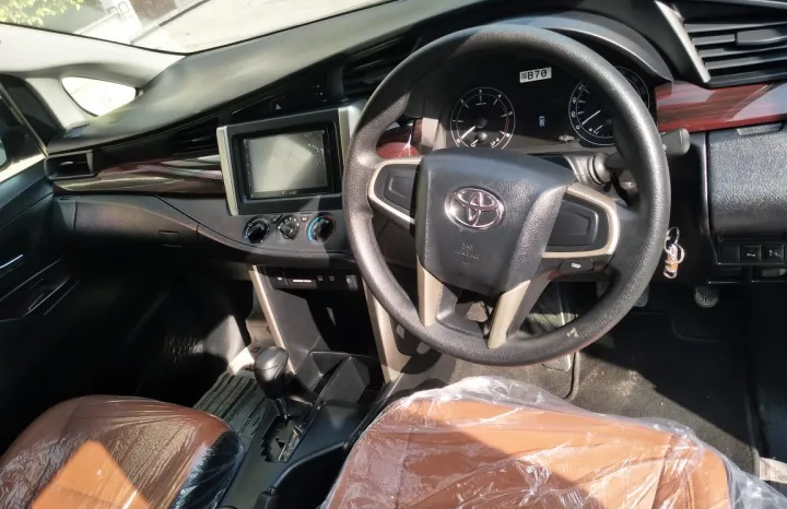 Toyota Innova Crysta 2.8 GX full